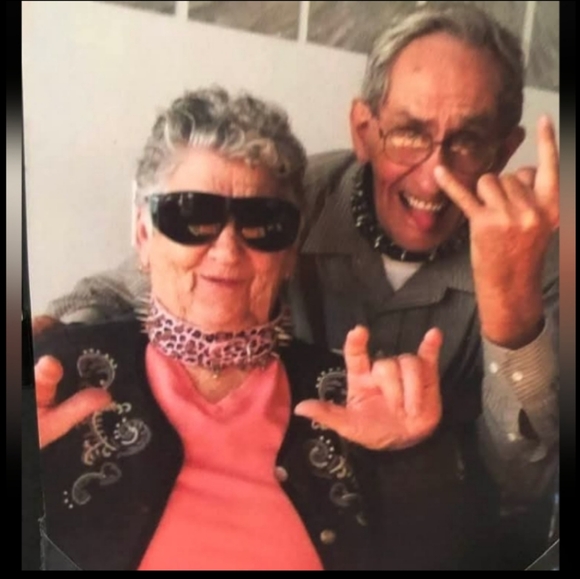 🦅  Native American Shaped Puzzle  HOME of the BRAVE 🦅  750 Piece - Picture 15 of 16